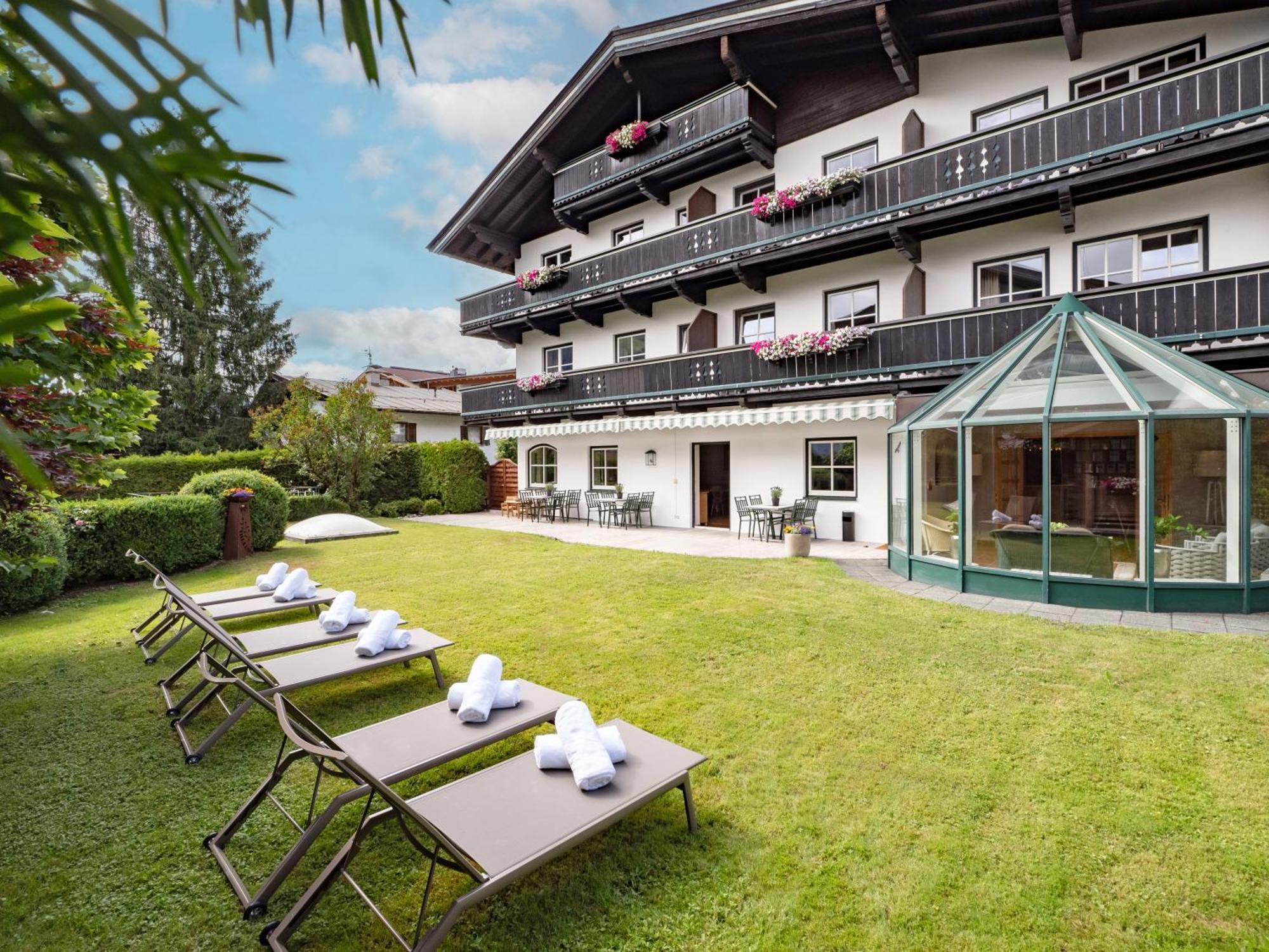 Alpen Glueck Hotel Villa Lisa Garni Kirchberg in Tirol Exterior foto